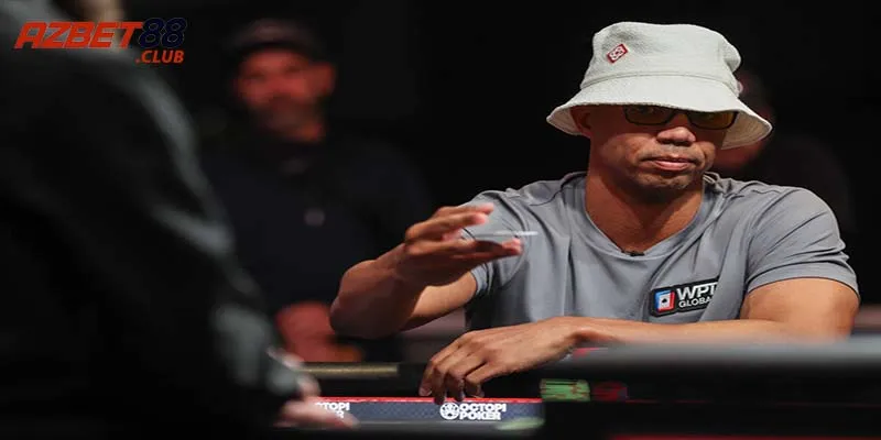 Top 3 cao thủ Baccarat nổi tiếng thế giới nhất mọi thời đại 4 Phil Ivey là người chơi baccarat chuyên nghiệp người Mỹ